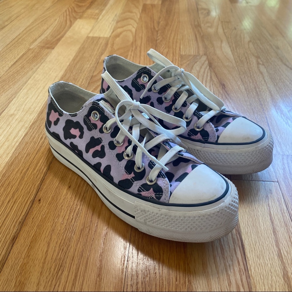 Leopard Print Low Top Converse